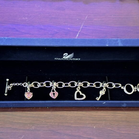 Swarovski Silvertone Toggle Bracelet with Heart Charms, Pink Crystal & Key, 7.75 - Picture 5 of 10